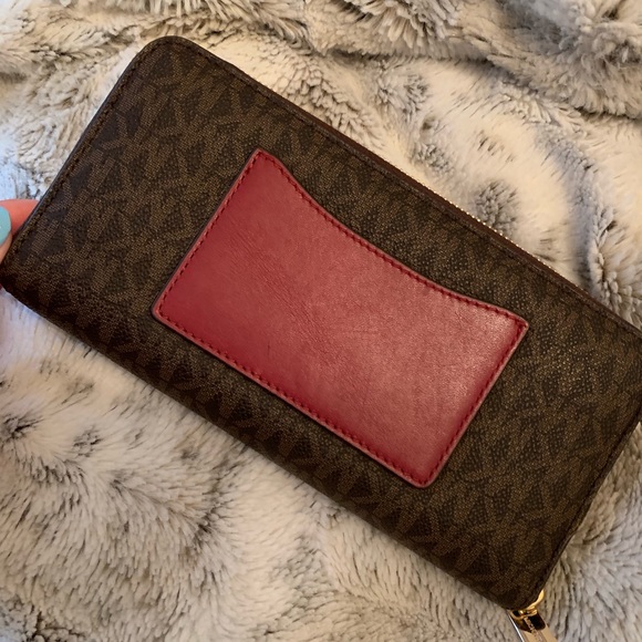 MK wallet - Picture 2 of 3